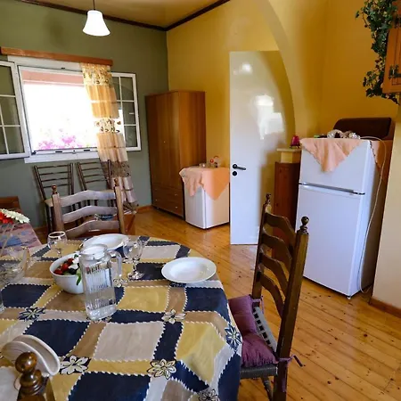 Apartment Antigone *